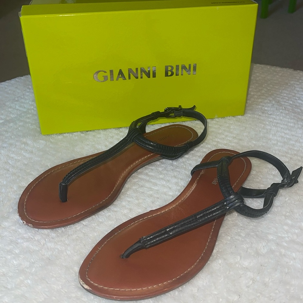 Gianni Bini Sandals